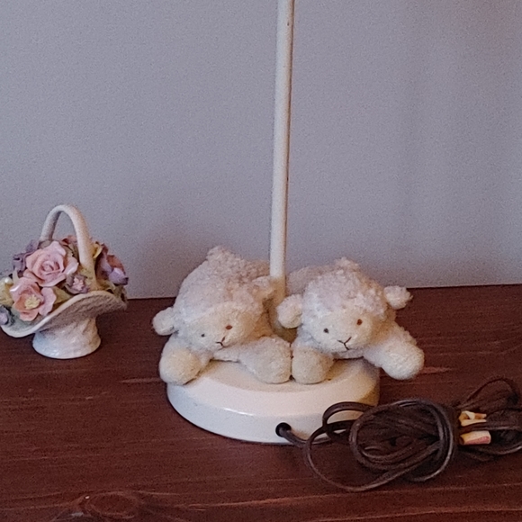 Childs lamp base - Picture 2 of 2